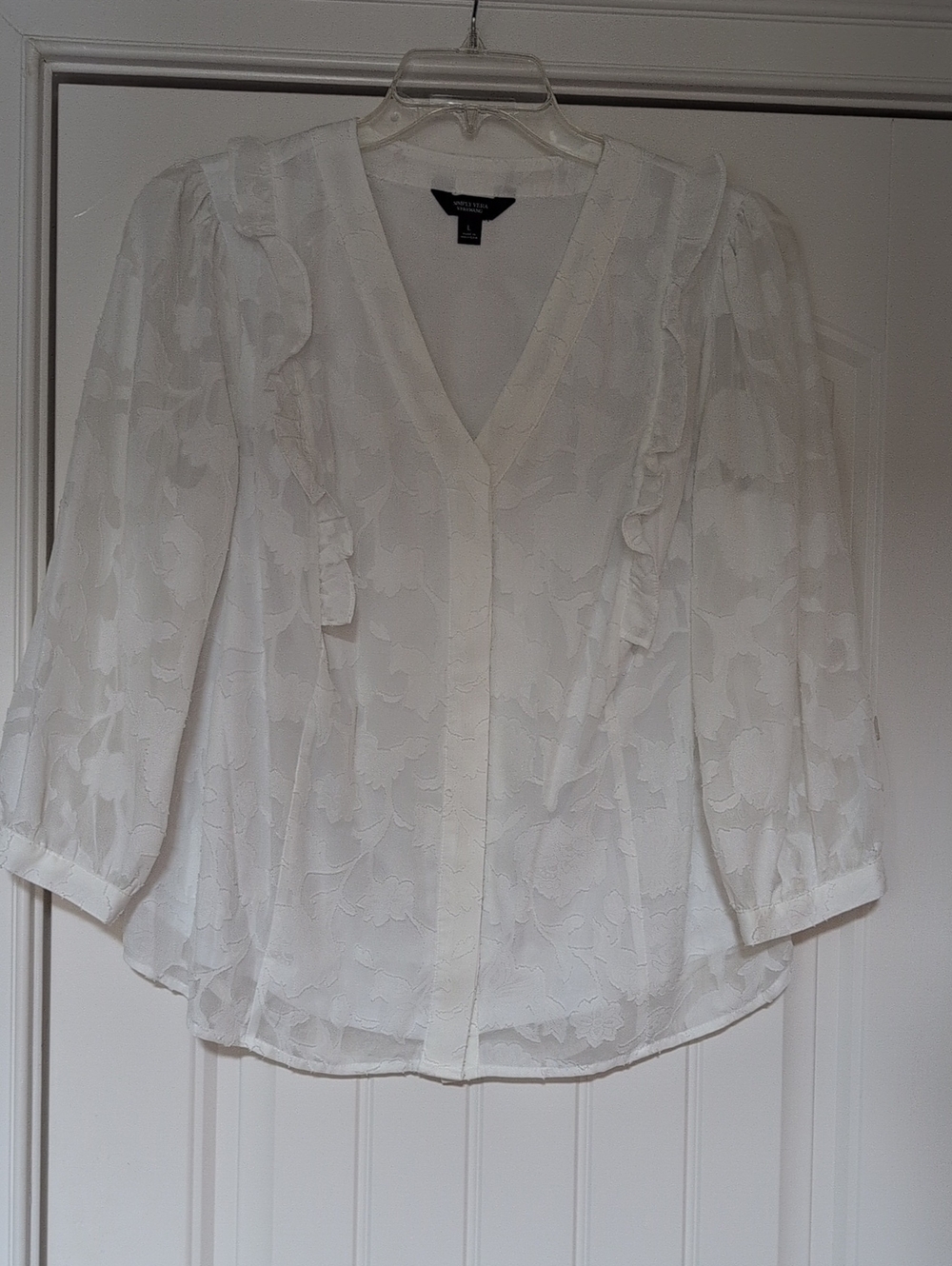 Simply Vera Vera Wang White Floral Jacquard Ruffle V-Neck Blouse